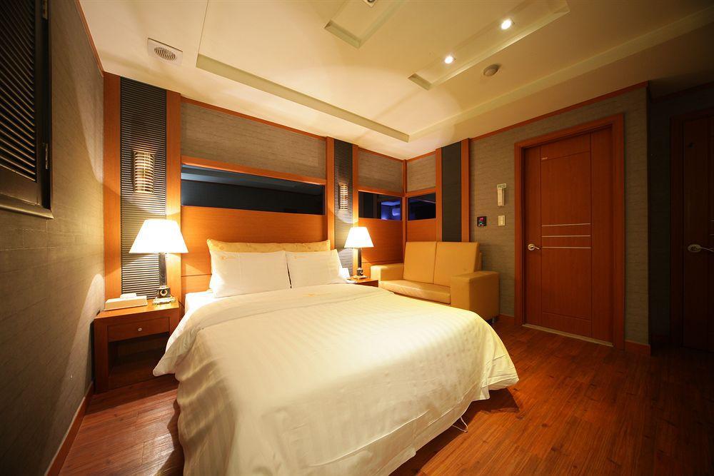 Hotel Noblesse, Yeoksam Seoul Exterior foto