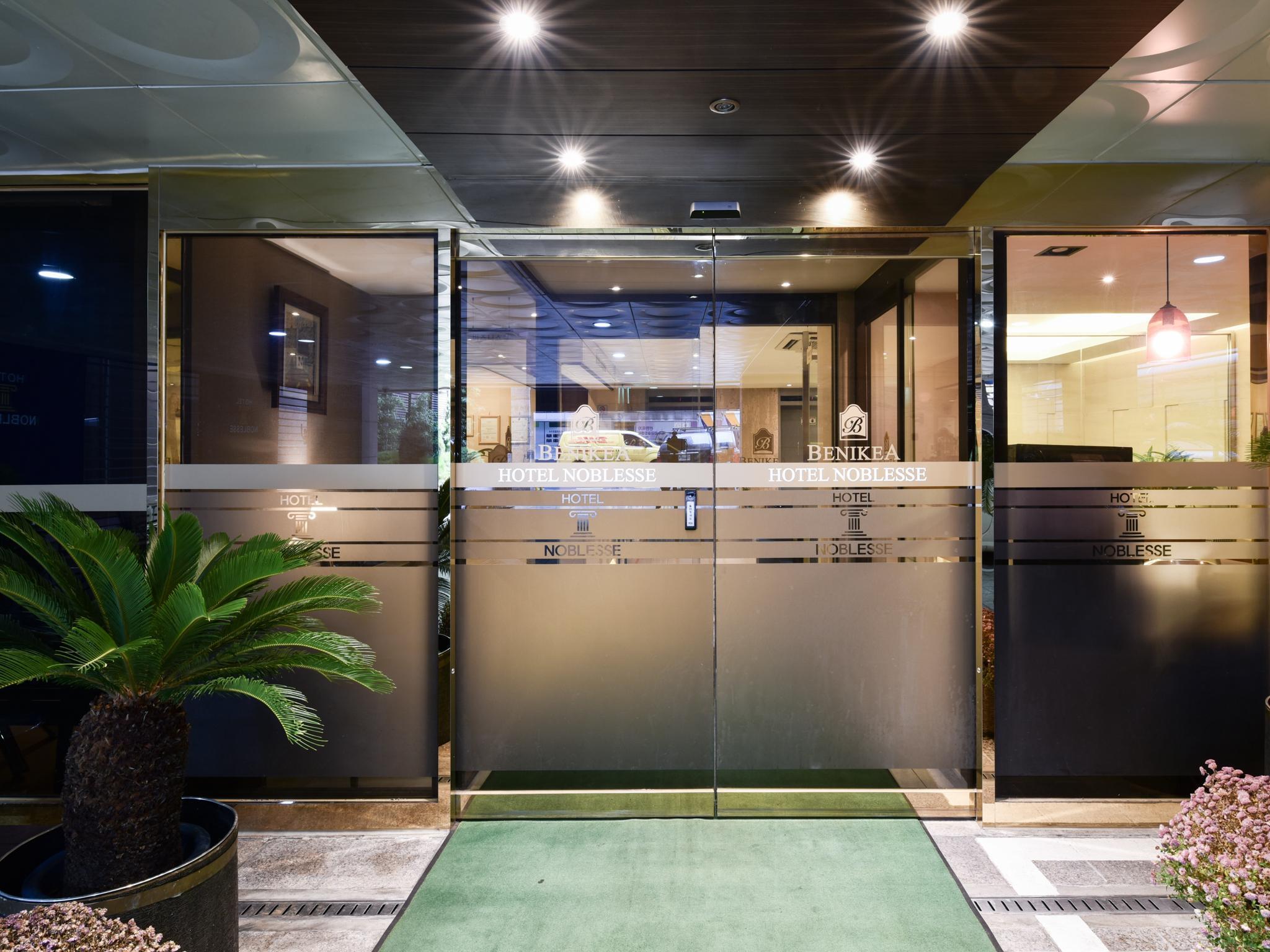 Hotel Noblesse, Yeoksam Seoul Exterior foto