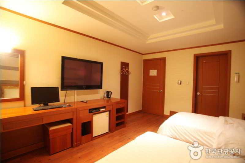 Hotel Noblesse, Yeoksam Seoul Exterior foto