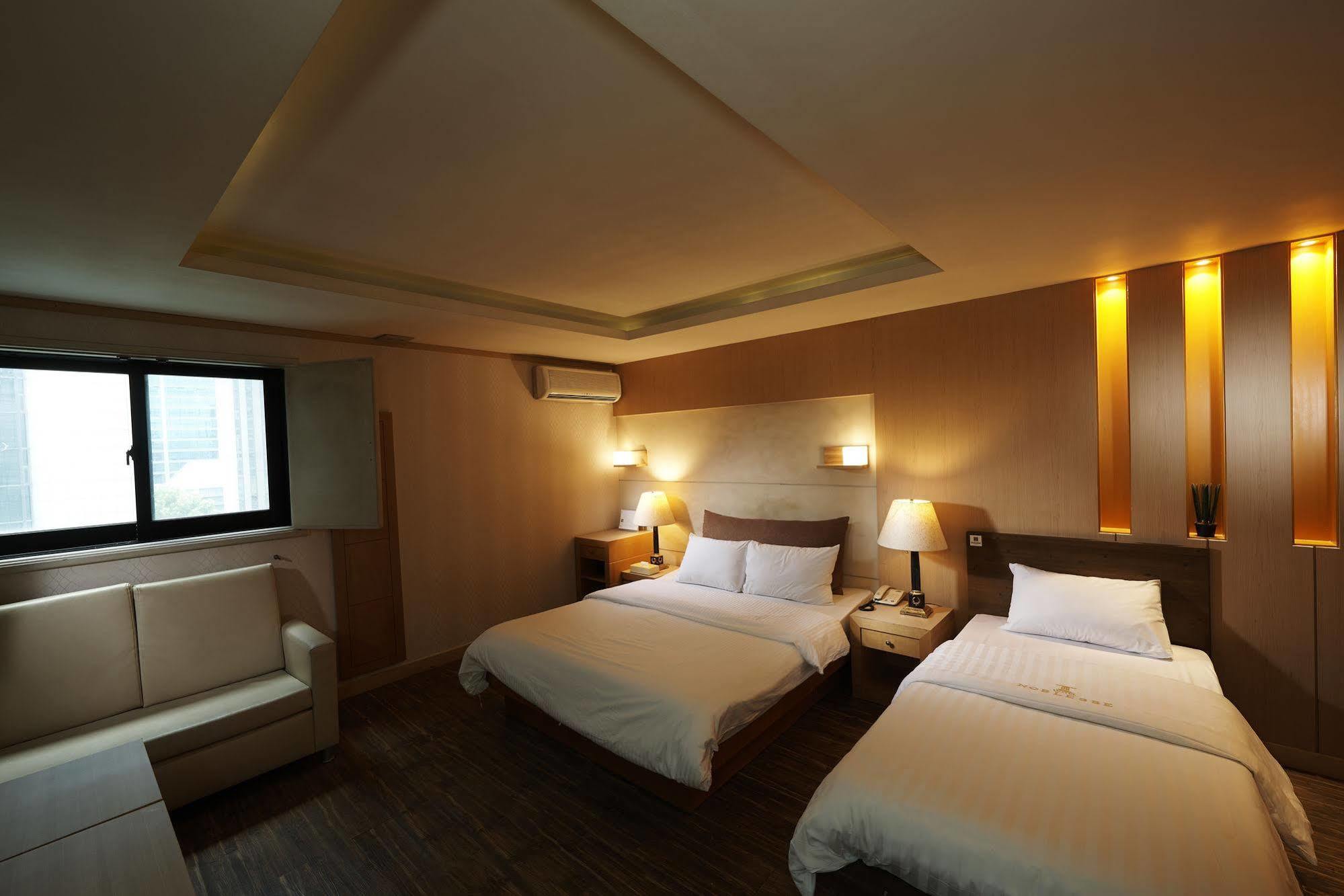 Hotel Noblesse, Yeoksam Seoul Exterior foto