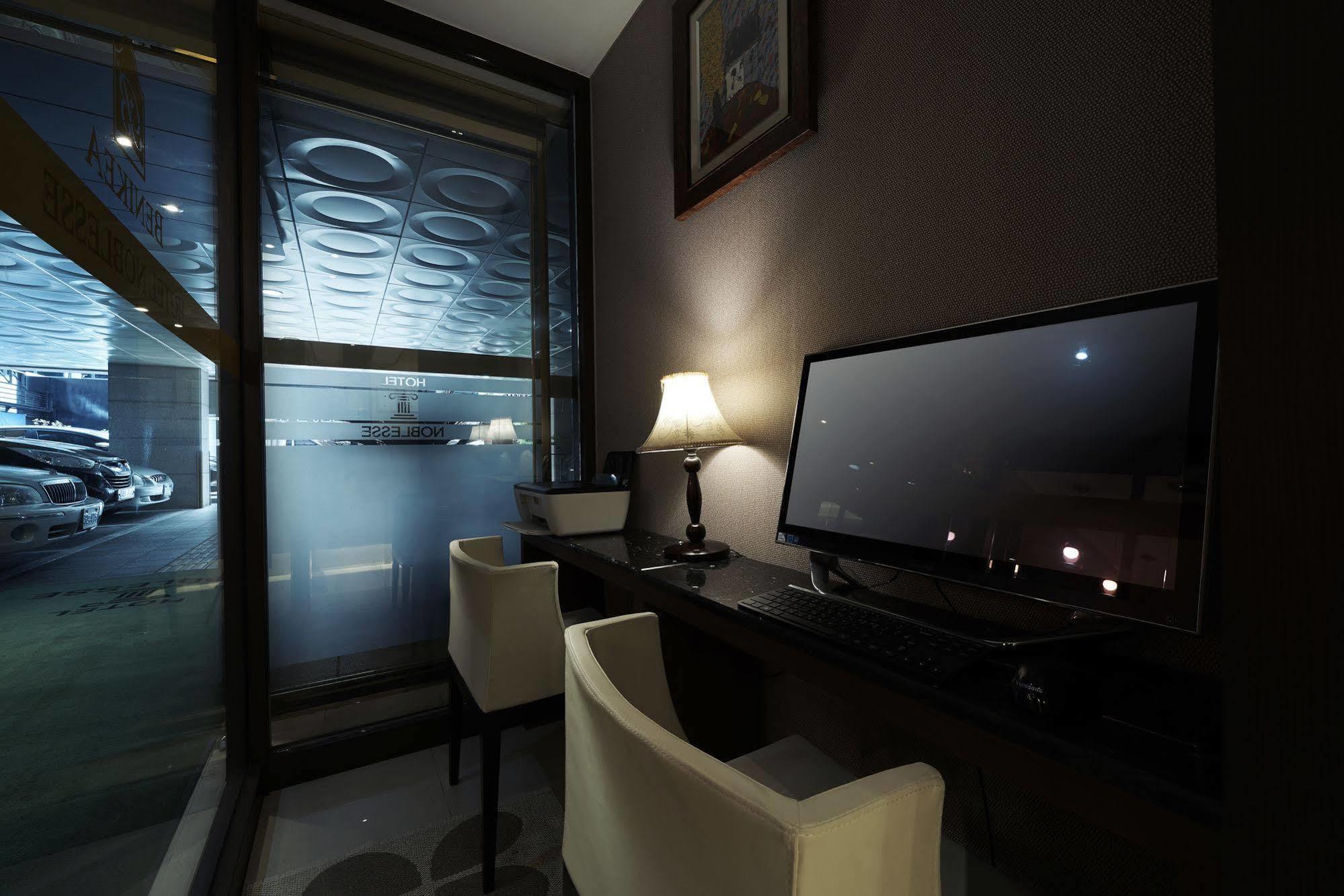 Hotel Noblesse, Yeoksam Seoul Exterior foto