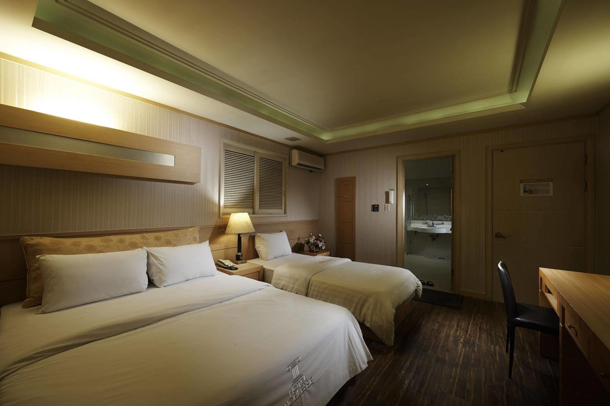 Hotel Noblesse, Yeoksam Seoul Exterior foto
