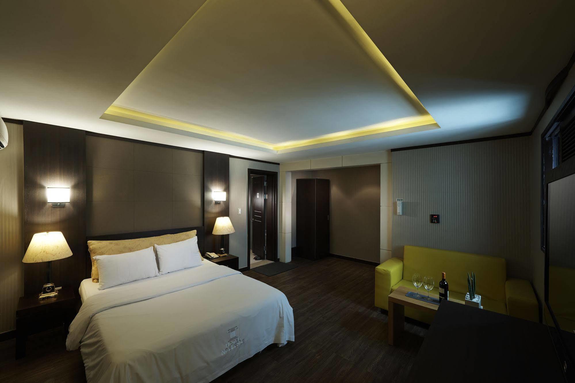 Hotel Noblesse, Yeoksam Seoul Exterior foto