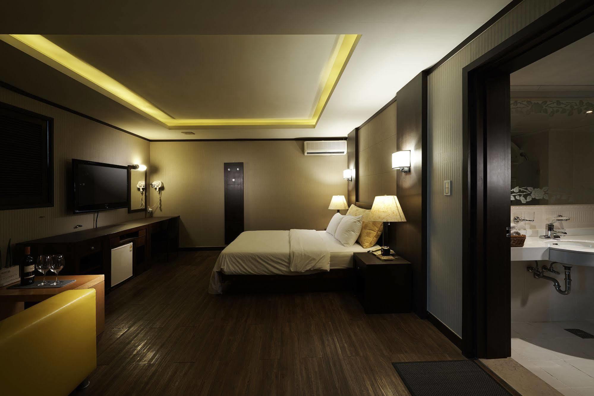 Hotel Noblesse, Yeoksam Seoul Exterior foto